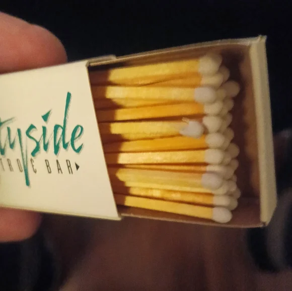 Assorted Matchbook Collection - Multicolor Designs - Picture 7 of 10